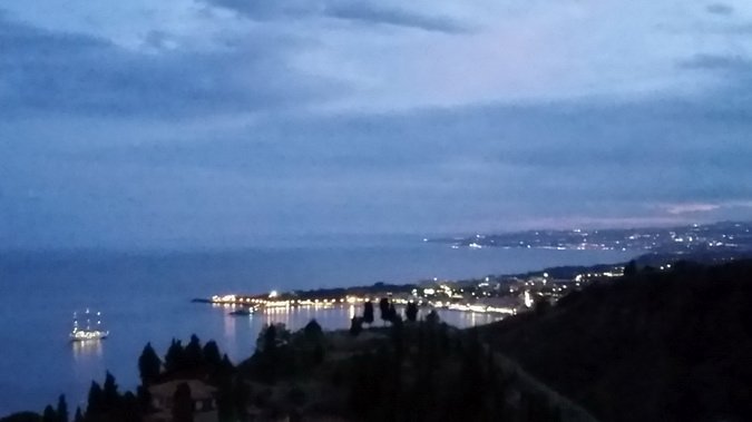 (102) quattro passi a Taormina
